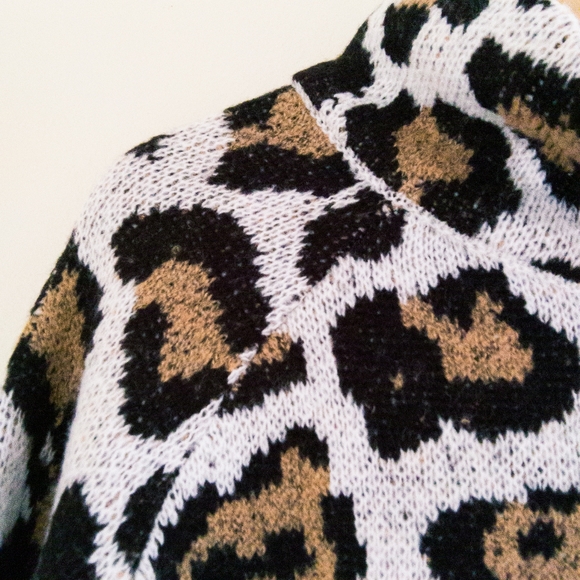 ALISON ANDREWS Leopard  Illusion Sweater Women's L Ribbed Panel Mock Neck NWT - Picture 6 of 14